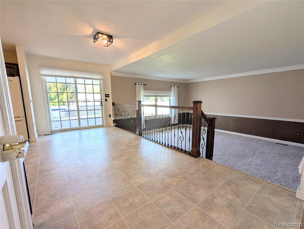 285 W Irwin Street Property Photo 26