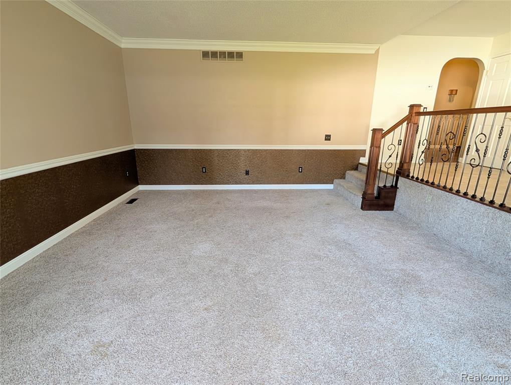 285 W Irwin Street Property Photo 31