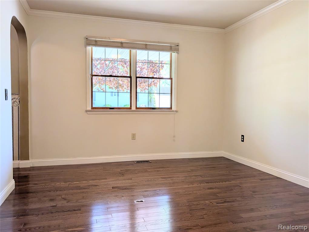 285 W Irwin Street Property Photo 43