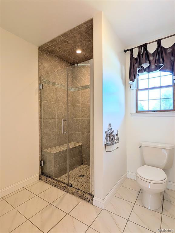285 W Irwin Street Property Photo 60