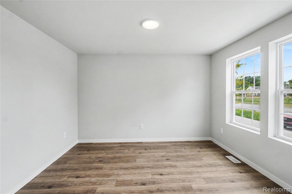 6044 Lahring Road Property Photo 2