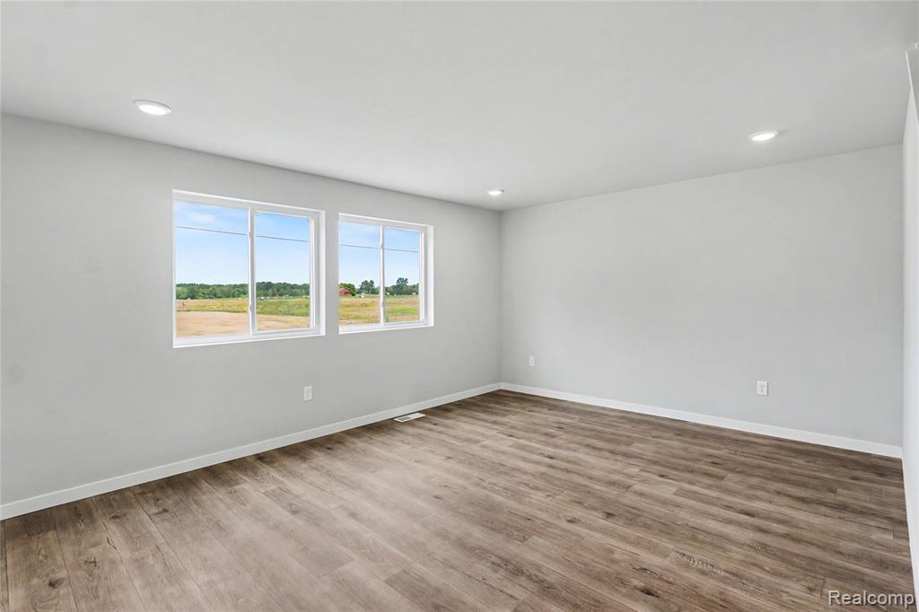 6044 Lahring Road Property Photo 6