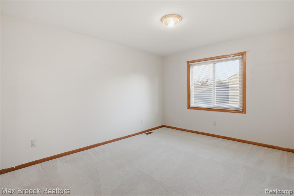 46547 Glen Eagle Drive Property Photo 35