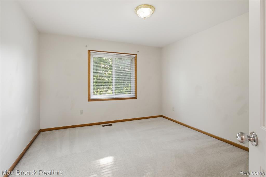 46547 Glen Eagle Drive Property Photo 38
