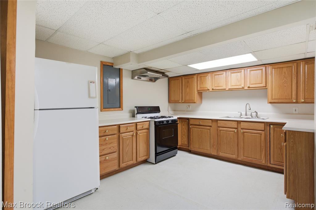 46547 Glen Eagle Drive Property Photo 46