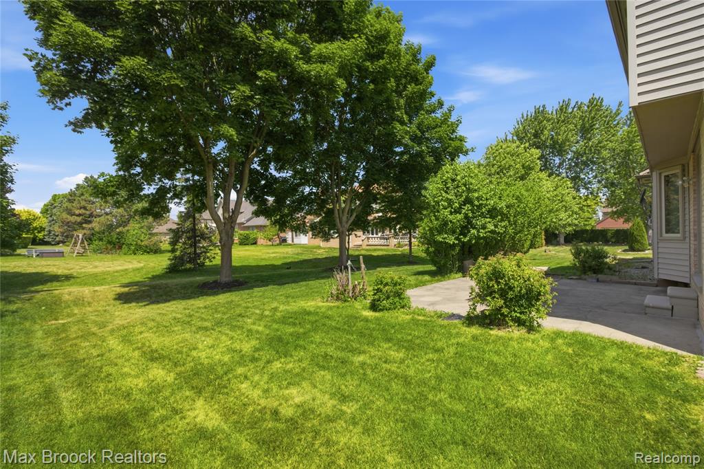 46547 Glen Eagle Drive Property Photo 53