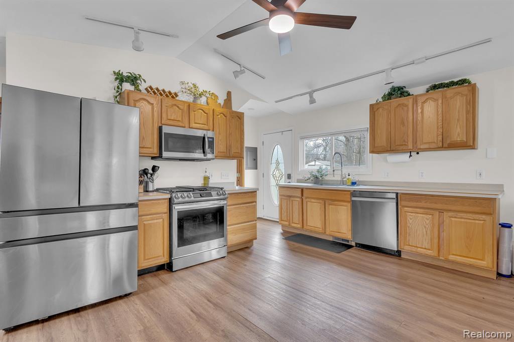 9473 Huron Street Property Photo 15