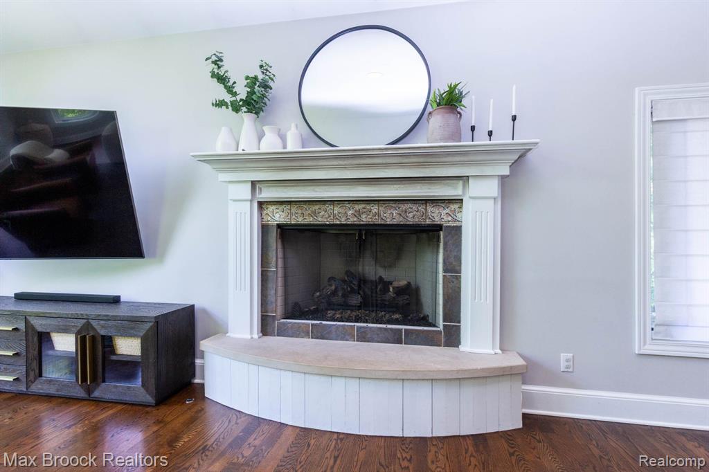 6604 College Park Drive Property Photo 18