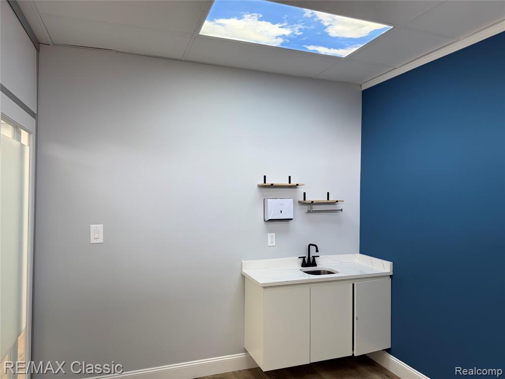 8528 N Canton Center Road Property Photo 20