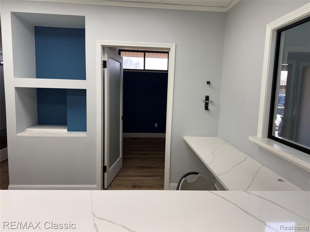 8528 N Canton Center Road Property Photo 23