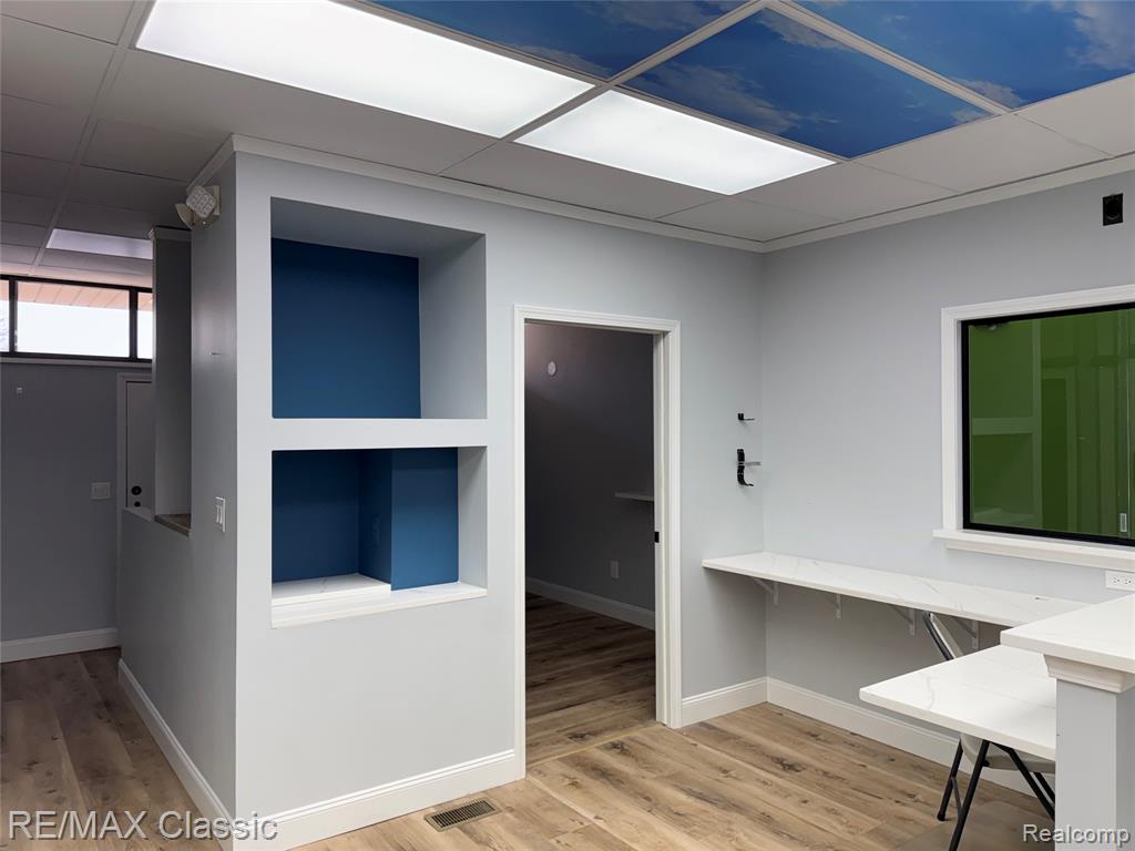 8528 N Canton Center Road Property Photo 24