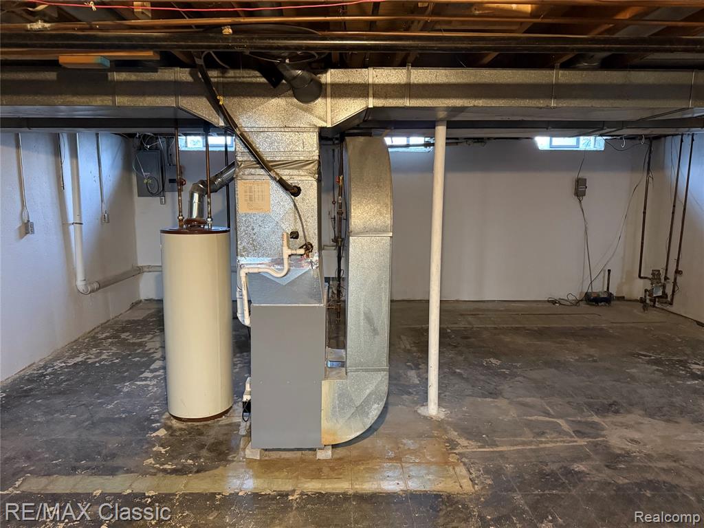 8528 N Canton Center Road Property Photo 30