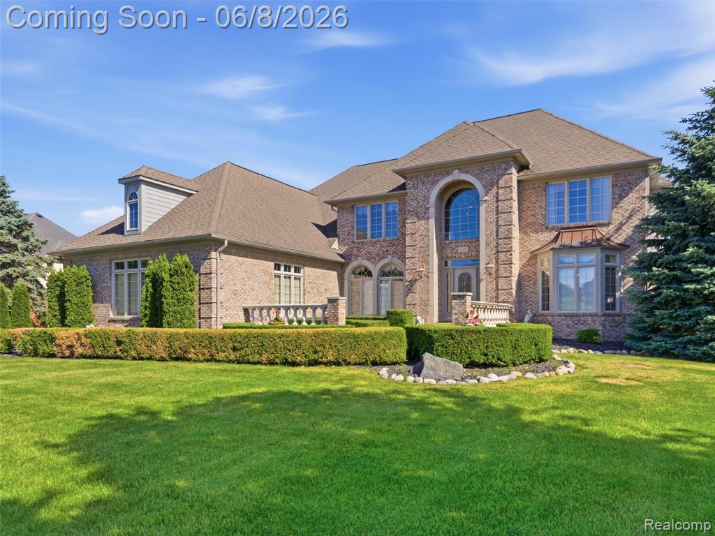54150 Queensborough Drive Property Photo 3