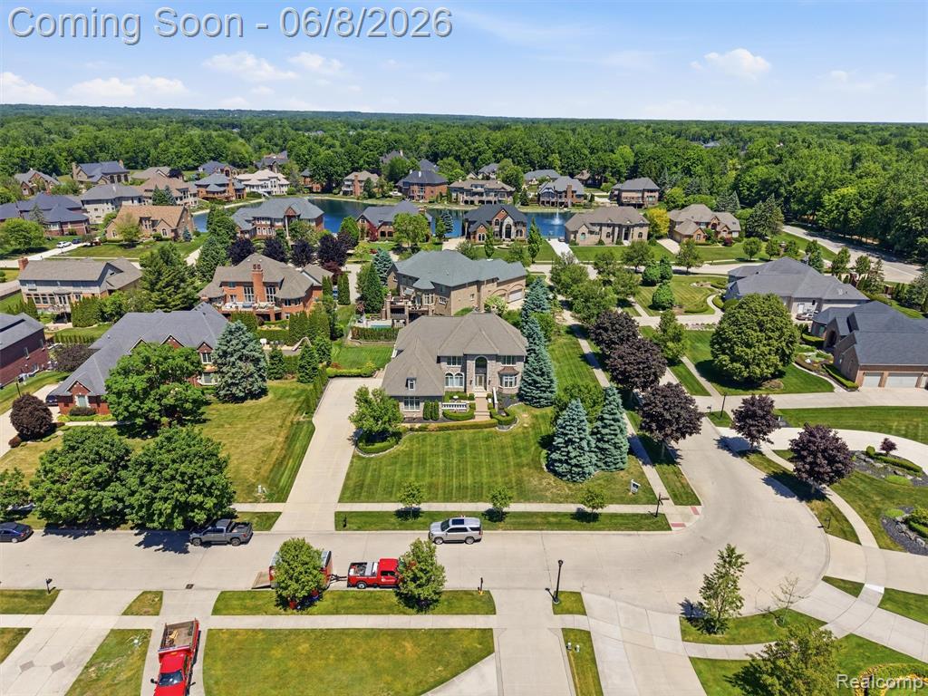 54150 Queensborough Drive Property Photo 8