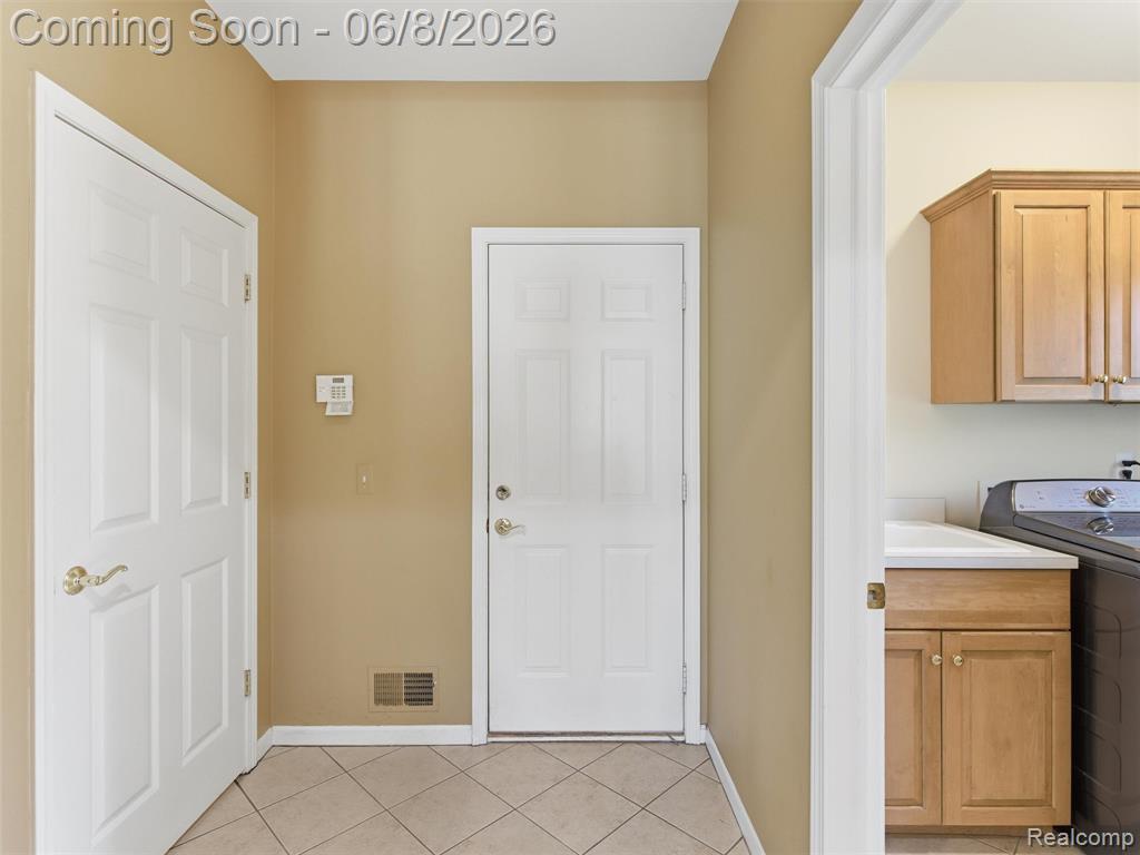 54150 Queensborough Drive Property Photo 38