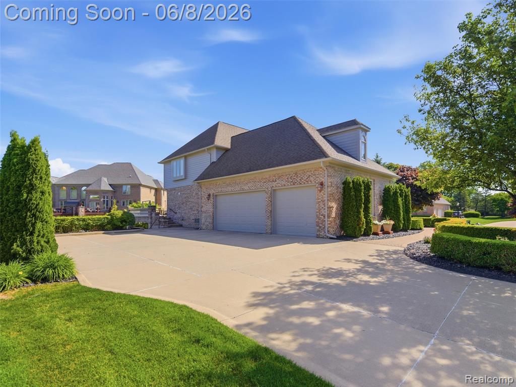 54150 Queensborough Drive Property Photo 83