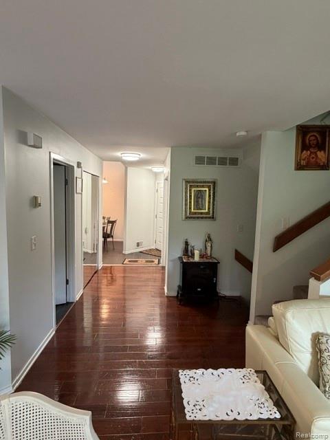 4070 Foxpointe Drive Property Photo 24
