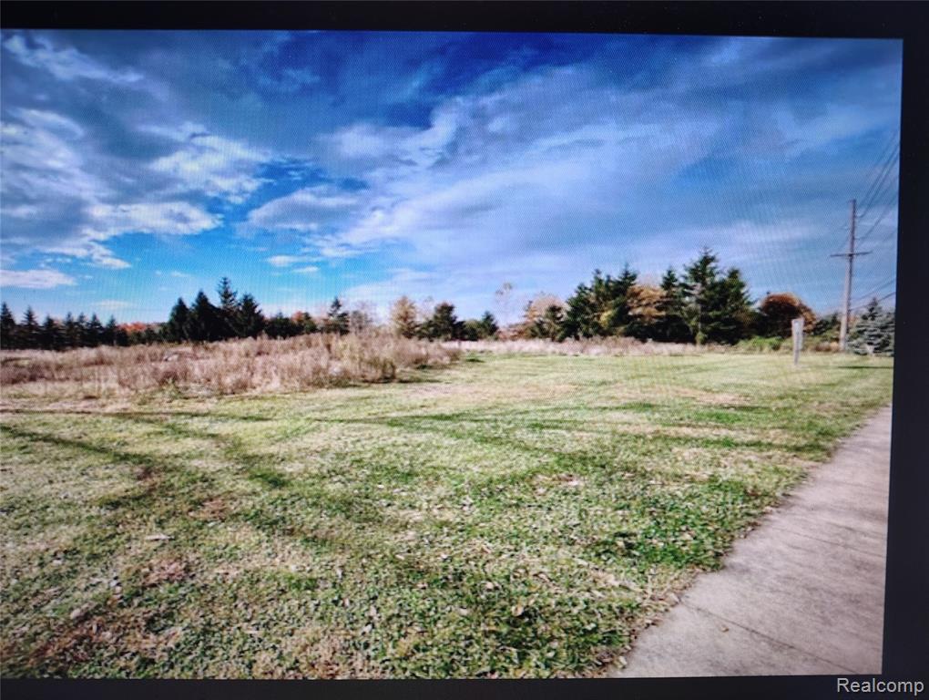 141 W Elizabeth Street Property Photo 5