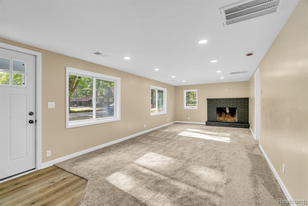 34 Pack Street Property Photo 7