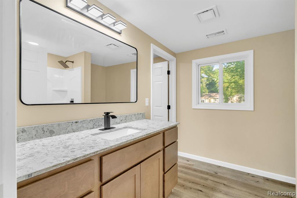 34 Pack Street Property Photo 19