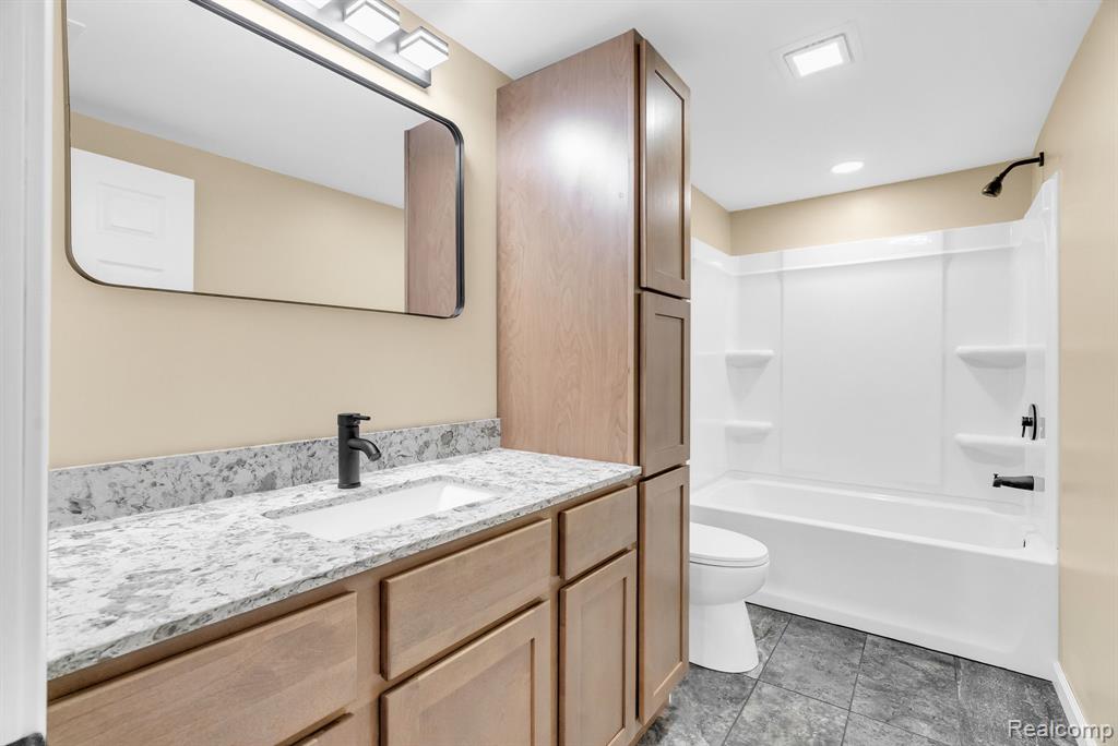 34 Pack Street Property Photo 26