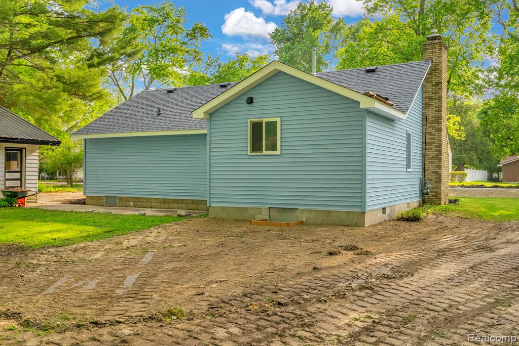 34 Pack Street Property Photo 33