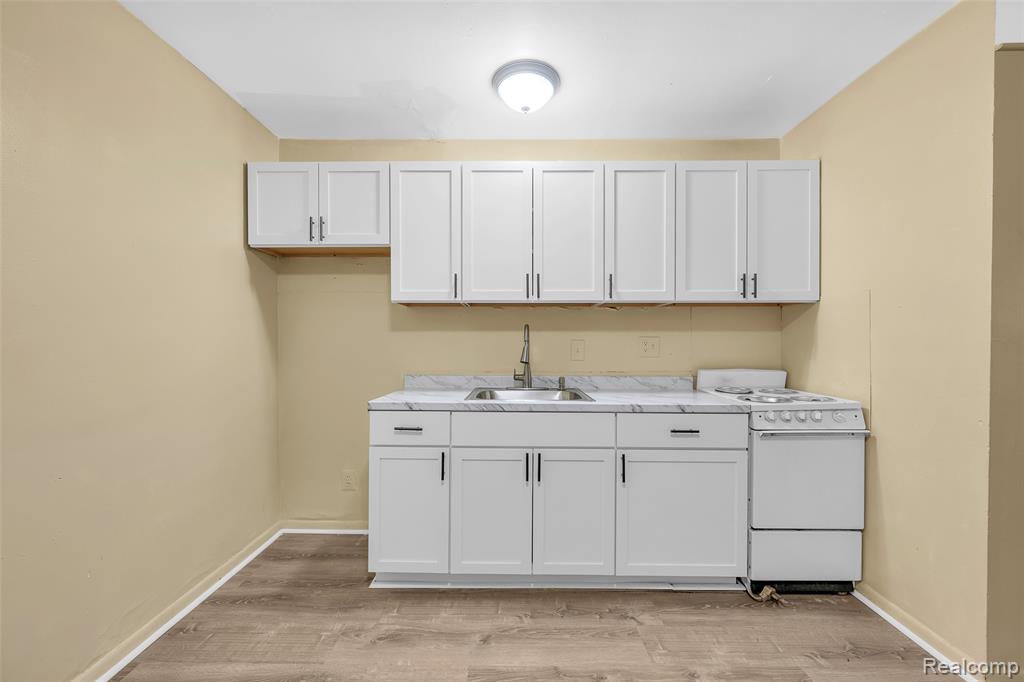 16701 Greenfield Road Property Photo 16