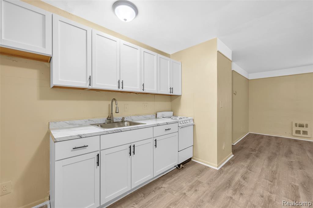 16701 Greenfield Road Property Photo 17