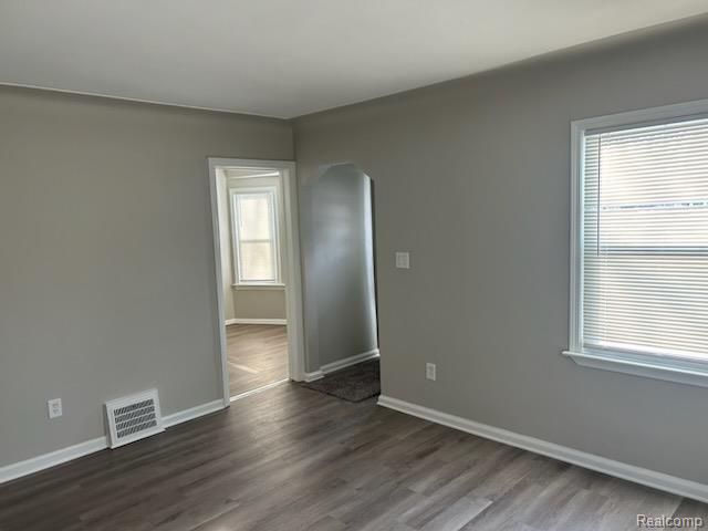 2438 Columbia Road Property Photo 9