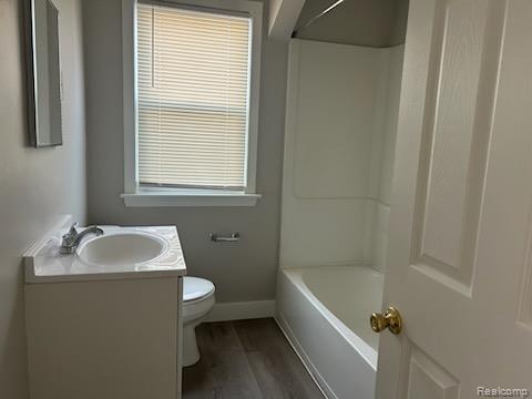 2438 Columbia Road Property Photo 11