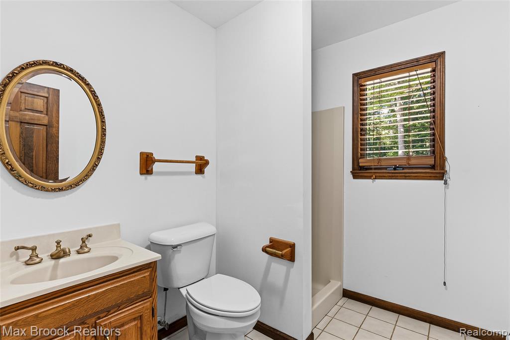 892 W Barnes Lake Road Property Photo 32
