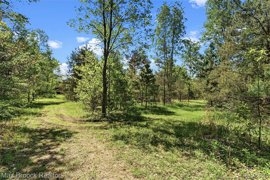 892 W Barnes Lake Road Property Photo 57