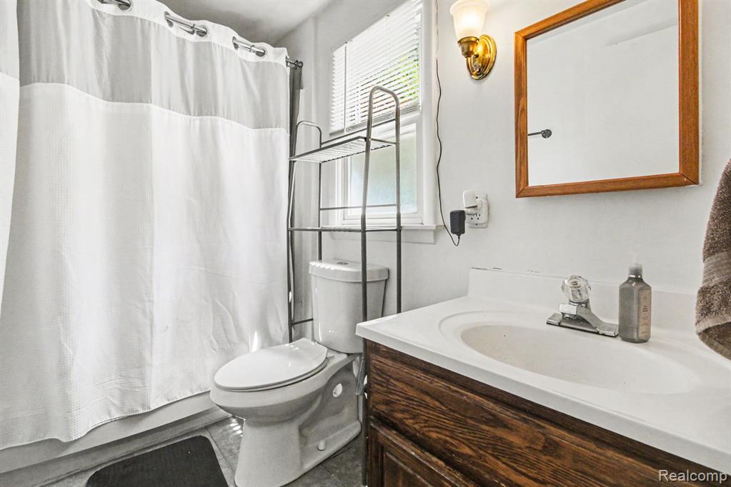 12072 Rockland Property Photo 13