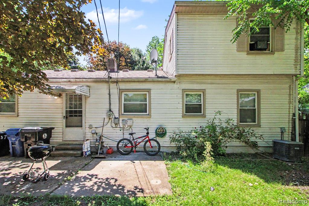 12072 Rockland Property Photo 19