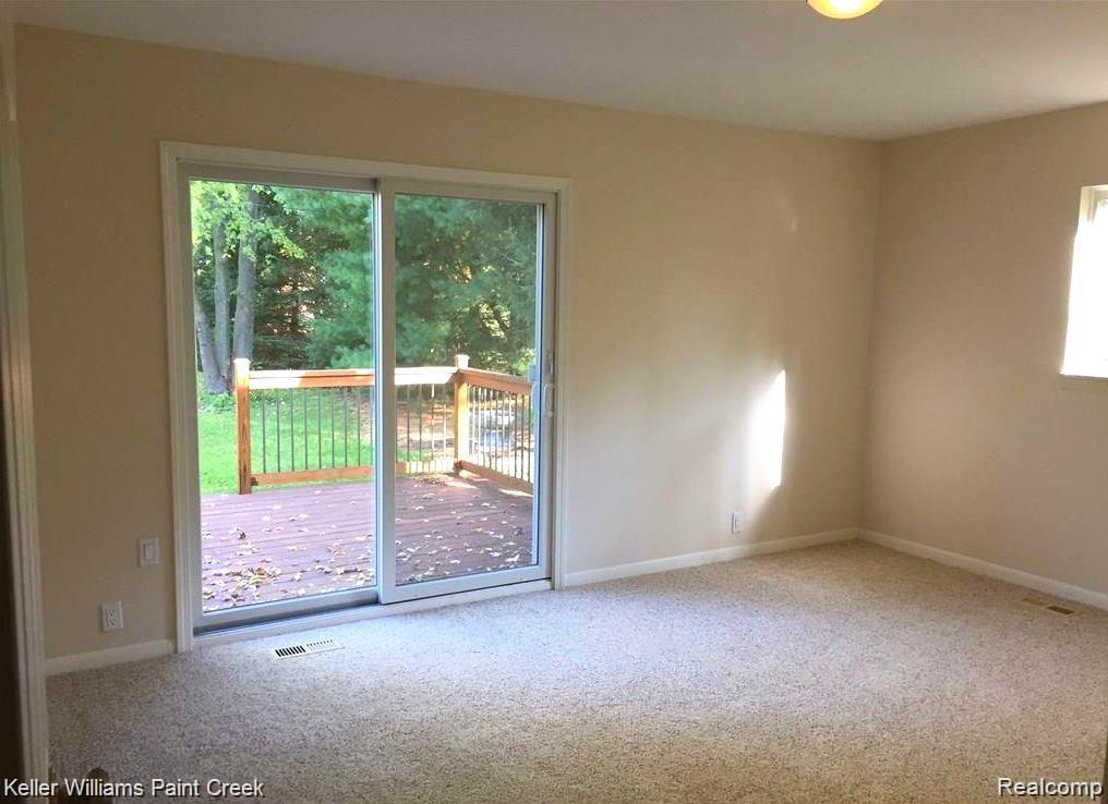 1886 Ruby Avenue Property Photo 11