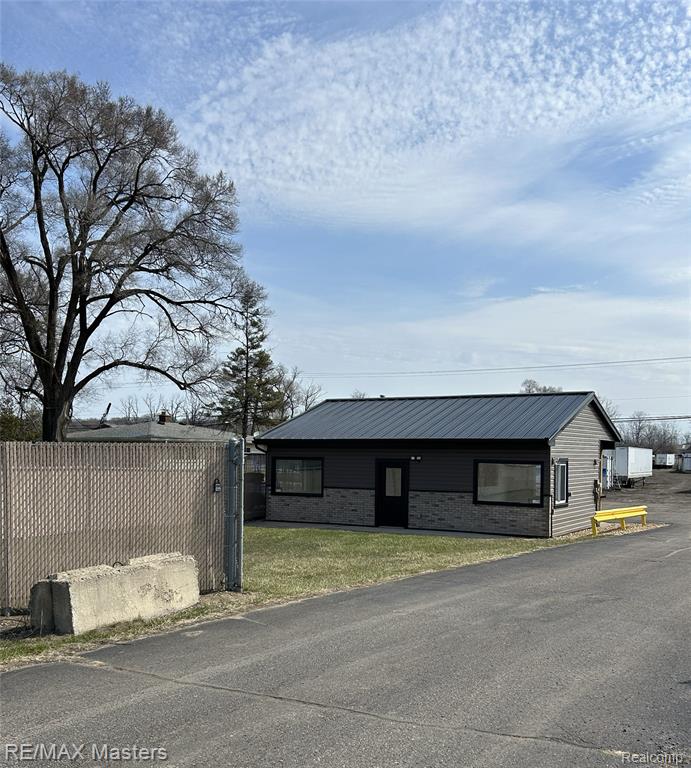 16313 Telegraph Rd. Property Photo 2