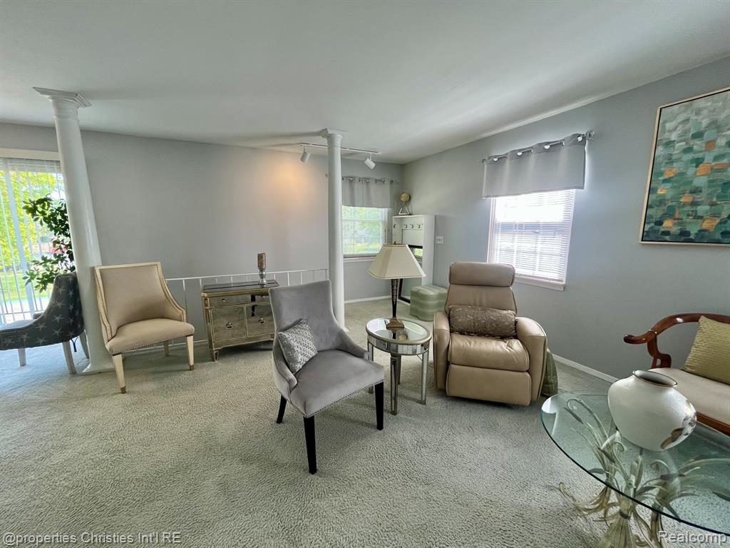 23672 N Rockledge Property Photo 5