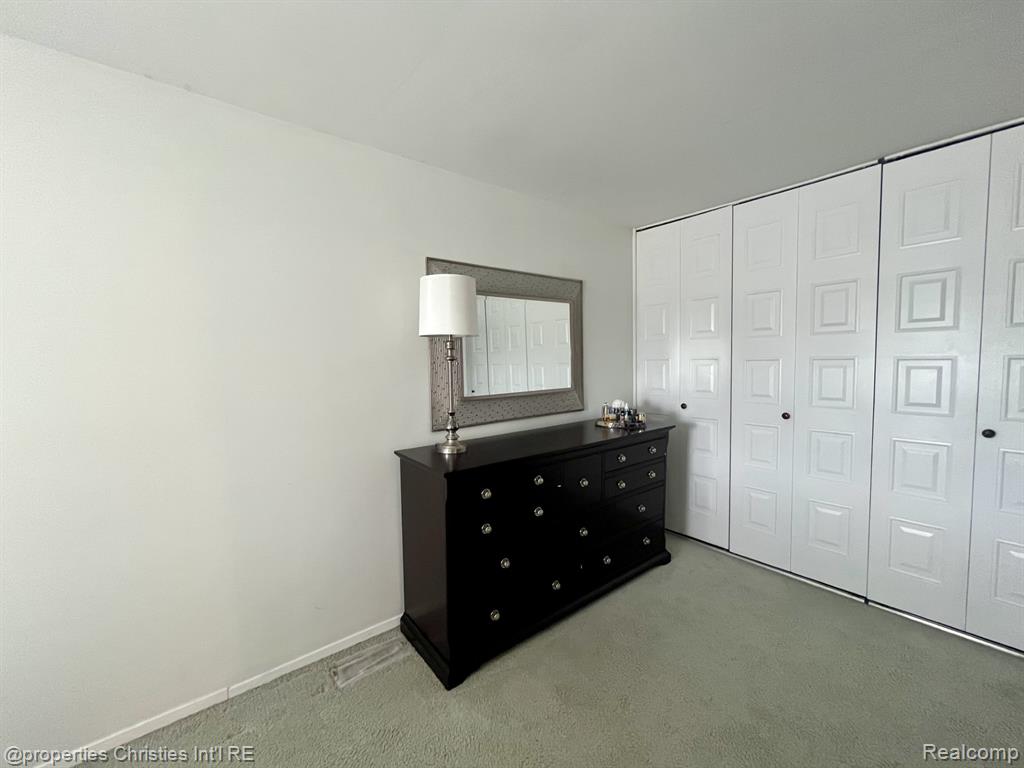23672 N Rockledge Property Photo 14