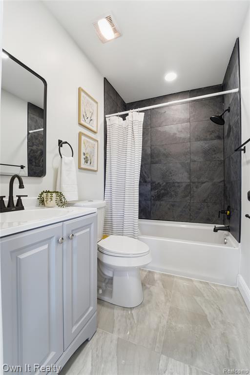 597 Eugene Street Property Photo 15