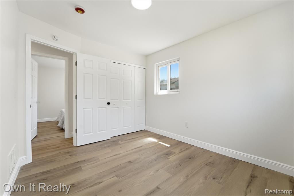 597 Eugene Street Property Photo 19