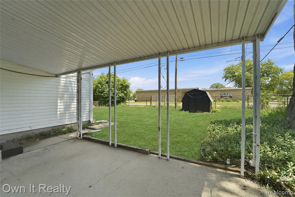 597 Eugene Street Property Photo 25