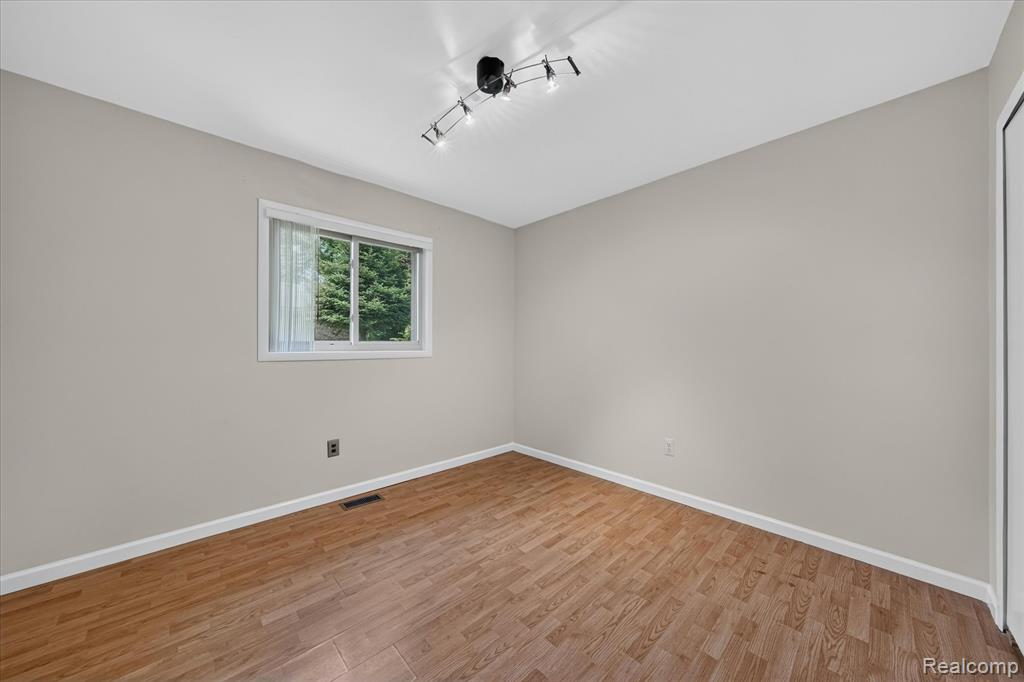 2370 Norton Road Property Photo 10