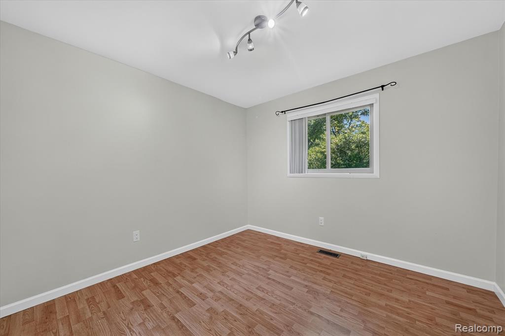 2370 Norton Road Property Photo 11