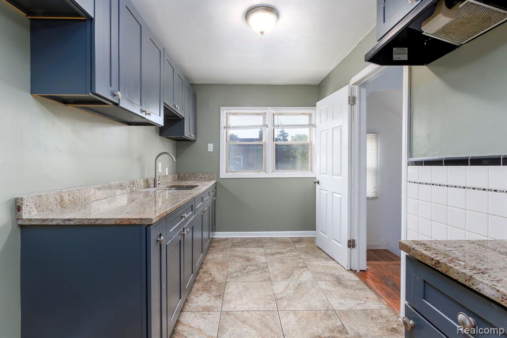 5500 Devonshire Road Property Photo 7