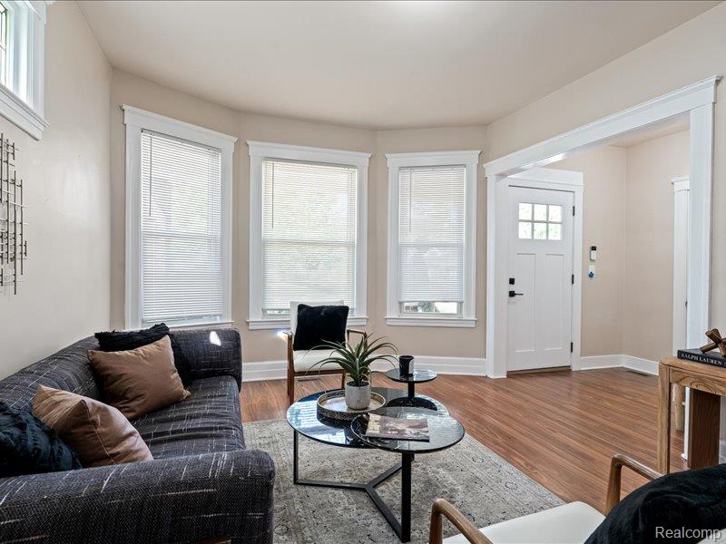 4498 Fischer Street Property Photo 7