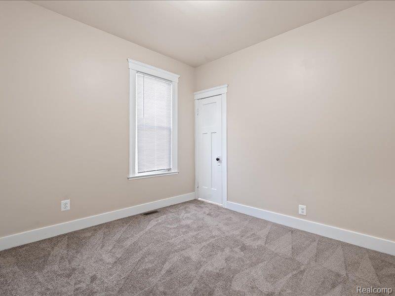 4498 Fischer Street Property Photo 25