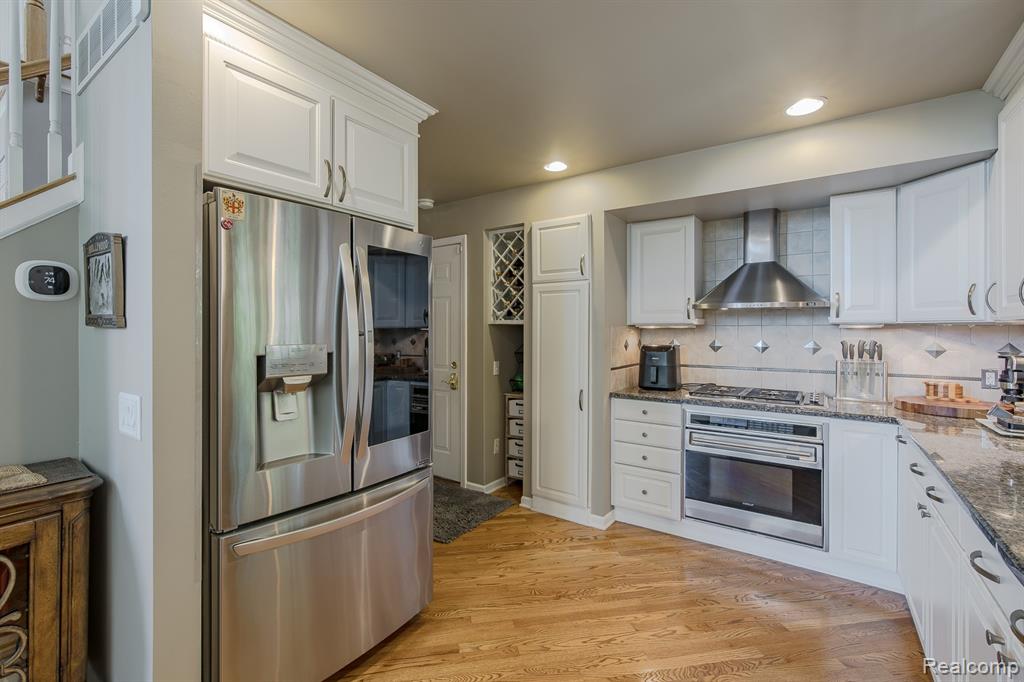 4780 Hillcrest Drive Property Photo 19