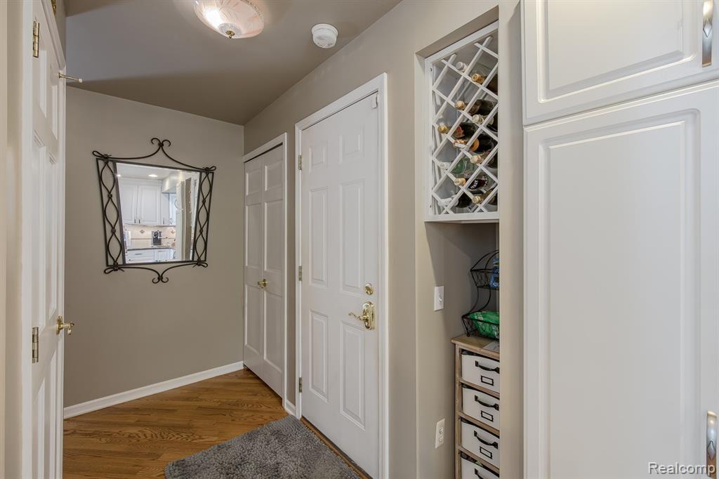 4780 Hillcrest Drive Property Photo 20