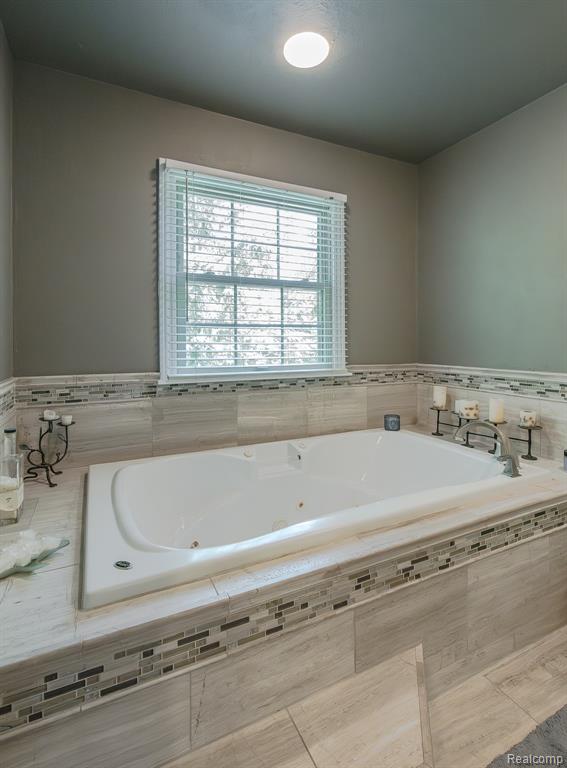 4780 Hillcrest Drive Property Photo 38