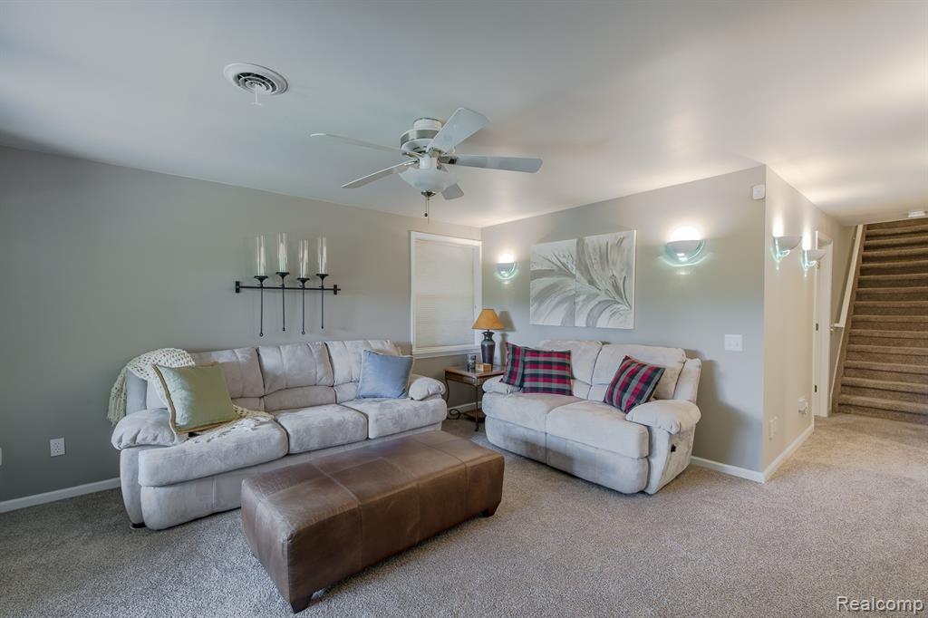 4780 Hillcrest Drive Property Photo 42